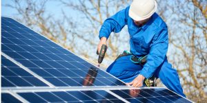 Installation Maintenance Panneaux Solaires Photovoltaïques à Montmiral